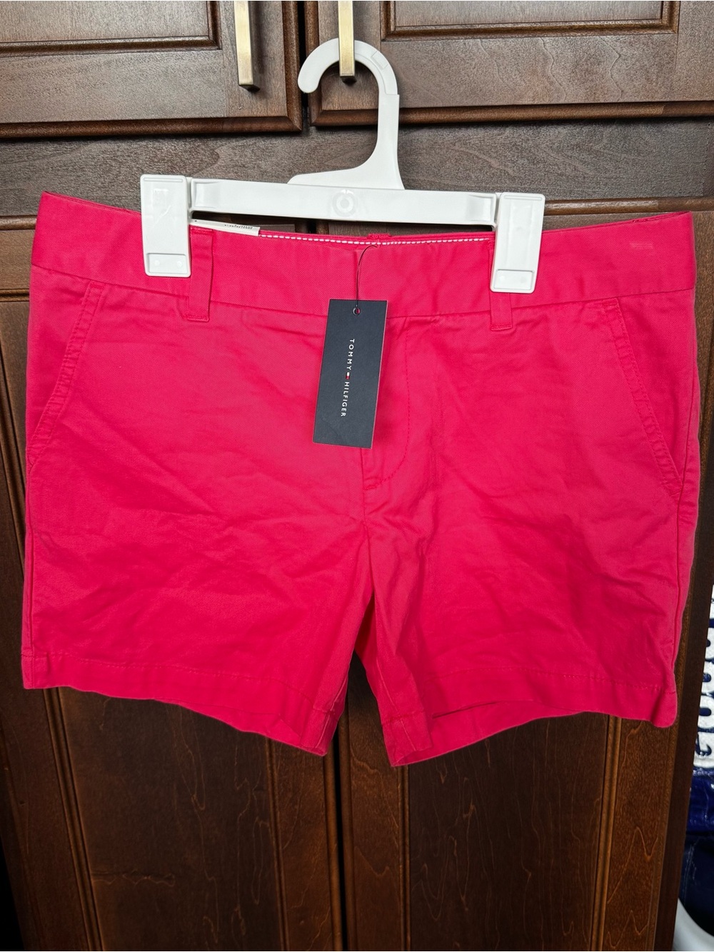 Tommy Hilfiger NWT Red Pink Chino Shorts 5" Inset / Inseam Size 6
